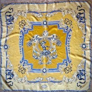 Gianni Versace Atelier Baroque Scarf 100% Silk 34" Vintage Royal Gold/Blue